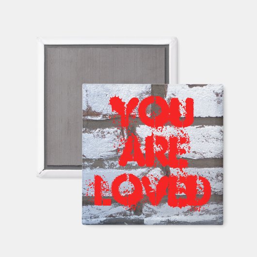 Aimant Graffiti sur mur avec texte Vous êtes aimés (Recto/Verso)