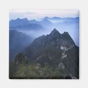 Aimant Grande Muraille dans la brume du matin, Chine