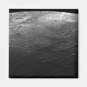 Aimant Grands cratères sur la planète Mercure