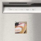Aimant Gros plan de sushis sur une table (In Situ (Lave-vaisselle))