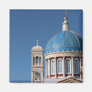 Aimant Hermoupolis, île de Syros, Grèce. Dôme bleu de