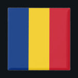 Aimant Indicateur Roumanie<br><div class="desc">Le drapeau roumain est une bande verticale. Les couleurs utilisées dans le drapeau sont le bleu, le rouge, le jaune. La proportion du drapeau roumain est de 2:3. Le drapeau de la Roumanie a été adopté en 1989. La première utilisation de la conception actuelle du drapeau remonte à 1867. La...</div>
