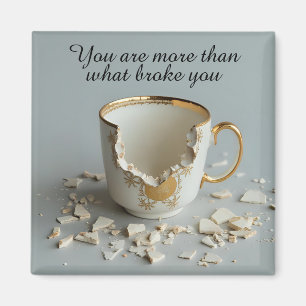 Aimant inspirant à motif de tasse à thé cassée