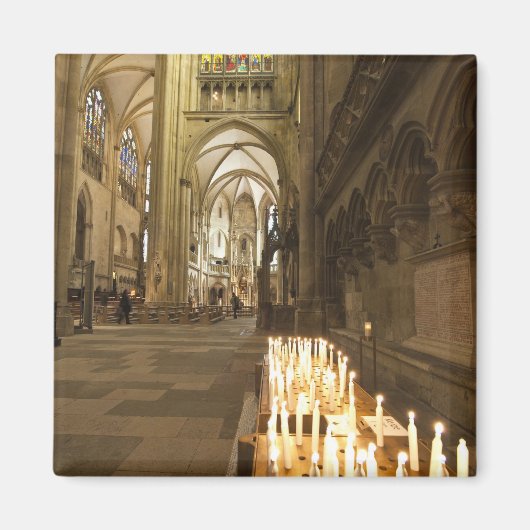 Aimant Intérieur de la cathédrale Saint-Pierre de Ratisbo (Devant)