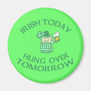 Aimant Irlandais aujourd'hui pendu au-dessus du demain