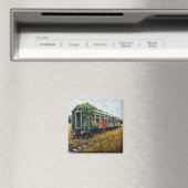 Aimant Ivy and Graffiti  Covered Abandoned Train  (In Situ (Lave-vaisselle))