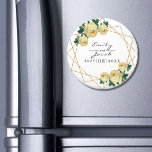 Aimant Jaune Floral Mer Elégante Parties scintillant Or G<br><div class="desc">Aimant mariage. Le design se compose d'un élégant motif géométrique de parties scintillant en faux or. Revêtu de roses jaunes aquarelles et de feuillage verdoyant sur deux coins. Personnalisez ce modèle pour ajouter vos informations. Cliquez pour customiser plus loin pour apporter d'autres modifications. Tout est personnalisable. Vous avez besoin de...</div>