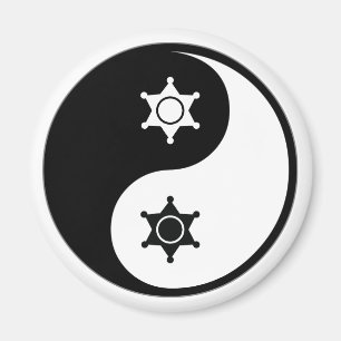 Aimant La police de Yin Yang travaille