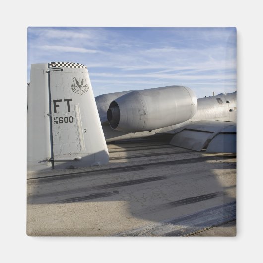 Aimant La section arrière d'un A-10 Thunderbolt II (Devant)