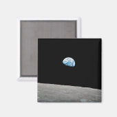 Aimant La Terre S'Élève Au-Dessus De L'Horizon Lunaire. (Recto/Verso)