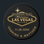 Aimant Las Vegas Wedding Enregistrer la date ou Favor<br><div class="desc">Le célèbre signe de Las Vegas personnalisé en fausse feuille d'or pour votre mariage sur un aimant lourd, une unique enregistrer la date pour un Mariage de Las Vegas et une grande faveur de mariage, cadeau de fête de mariage, cadeau de femme d'honneur et de mariée, prix de douche de...</div>
