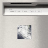 Aimant Le cyclone tropical Fami survole Madagascar (In Situ (Lave-vaisselle))