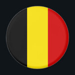 Aimant Le drapeau de la Belgique<br><div class="desc">Le Drapeau de Belgique est composé de lignes noires,  jaunes et rouges. C'est un grand cadeau pour ceux qui aiment la Belgique ou ont un héritage belge. Ce design est également disponible sur de nombreux autres produits pour vous de choisir parmi.</div>