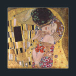 Aimant Le Kiss, Gustav Klimt<br><div class="desc">Le Kiss (Der Kuss original) a été peint par Gustav Klimt, et est probablement son oeuvre la plus célèbre. Il a commencé à y travailler en 1907 et c'est le point culminant de sa soi-disant "période d'or". Il représente un couple, dans différentes nuances d'or et de symboles, partageant un baiser...</div>