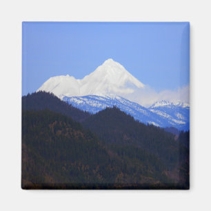 Aimant Le mont Shasta au printemps.....