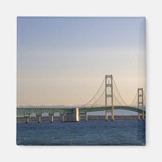 Aimant Le pont Mackinac qui enjambe le détroit de 3 (Devant)