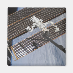 Aimant Le système robotique Dextre construit au Canada 3