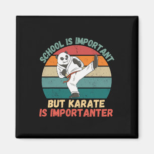 Aimant L'École Retro Panda Est Importante Le Karaté Est I