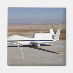 Aimant Les avions téléguidés de faucon global