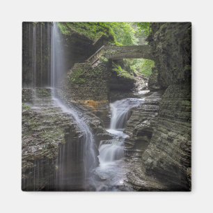 Aimant Les chutes d'eau du printemps à Watkins Glen