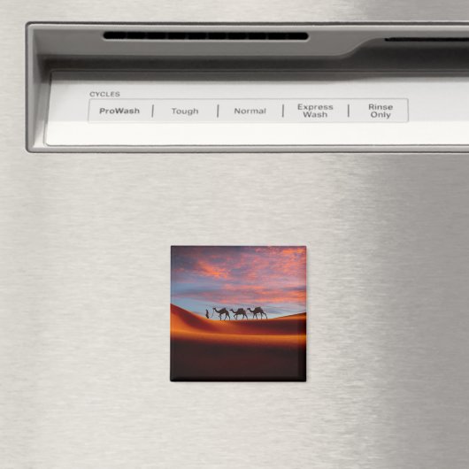 Aimant Les déserts | Homme et chameaux dans les dunes de  (In Situ (Lave-vaisselle))