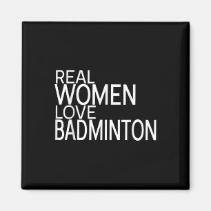 Aimant Les femmes réelles aiment le volant de badminton d