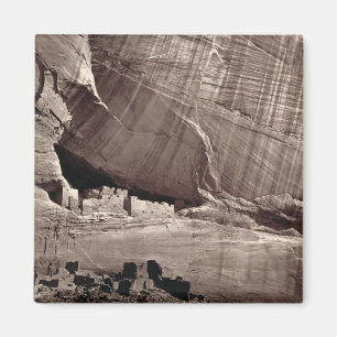 Aimant Les ruines antiques du Canyon de Chelle, 1873 (a