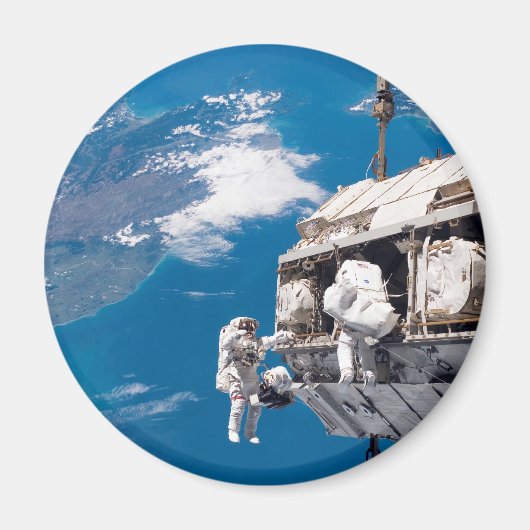Aimant L'espace astronaute marche au-dessus de la Terre (Devant)