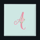 Aimant Lettre monographique personnalisée Florale initial<br><div class="desc">Ce joli aimant présente des fleurs d'aquarelle rose pâle sur un arrière - plan vert menthe. Vous pouvez personnaliser ce monogramme pour en faire le vôtre.</div>