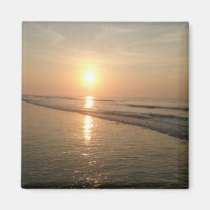 Aimant Lever de soleil à la plage de folie