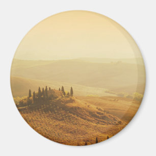 Aimant Lever de soleil au-dessus d'aimant rond de la