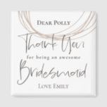 Aimant Lignes contemporaines Merci Bridesmaid Cadeau<br><div class="desc">Dites merci dans le style contemporain avec ce design de lignes circulaires arty grossièrement dessinées,  et typographie Merci et Bridesmaid dans set stylish typographie dans brun foncé. Le reste du texte peut être facilement personnalisé.</div>