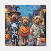 Aimant L'Otterhound faisant Trick-or-Treating dans des co (Devant)