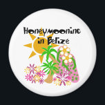 Aimant Lune de miel en Belize<br><div class="desc">Destination lune de miel Belize T-shirts,  sweat - shirts à capuche,  sweatshirts,  débardeurs,  et plus avec tongs et design plante tropical,  parfait pour la nouvelle mariée et mariée qui sera lune de miel à Belize!</div>