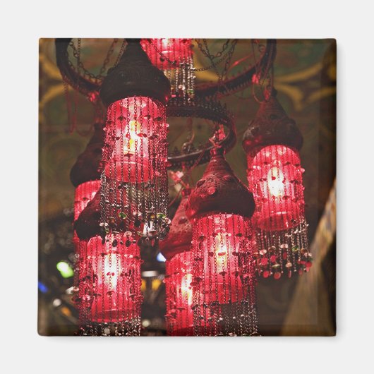 Aimant Lustre à vendre, souk Khan el Khalili, (Devant)