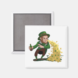 Aimant Lutin irlandais lançant des biscuits chanceux drôl