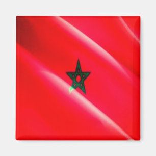 Aimant MA - Maroc - Un drapeau brandissant le Maroc