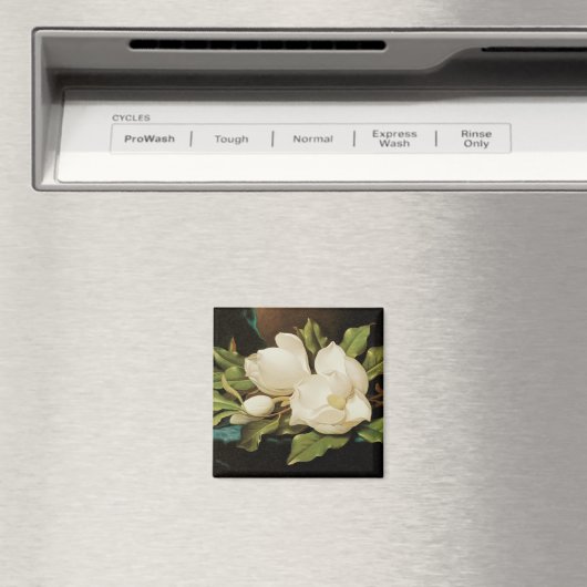 Aimant Magnolias géantes sur un tissu bleu de velours par (In Situ (Lave-vaisselle))