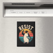 Aimant Manchot drôle résiste à la protestation contre les (In Situ (Lave-vaisselle))