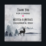 Aimant Mariage d'aquarelle gris-rustique<br><div class="desc">Un aimant à l'aquarelle représentant un renne noir en silhouette,  posé au milieu de quelques pins. Couleur gris noir et blanc neutre.</div>