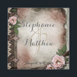 Aimant Mariage de roses vintages<br><div class="desc">Belle collection de mariage Antique Vintage avec des roses rose pastel - une collection de mélange et d'allumettes pour répondre à vos besoins mariages.</div>