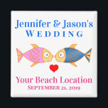 Aimant Mariage Favoriser Fish Beach Destination Tropicale<br><div class="desc">Avez-vous un mariage tropical de destination ou peut-être vous mariez-vous à un aquarium ? Ce mignon aimant de poisson personnalisé fera une faveur de mariage parfaite pour vos invités, ou juste commander quelques-uns pour souvenirs pour vous-même et votre fête de mariée! Personnalisez avec les noms, la date et l'emplacement de...</div>