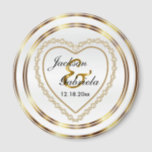 Aimant Mariage Gold & White / Anniversaire de conservatio<br><div class="desc">Le Jour Du Mariage Favoriser L'Aimant. Un Mariage Jour Gardez l'éponge et la salle de jeu ou le couple Anniversaire prêt à personnaliser. Si besoin est... vous pouvez supprimer tout le texte et recommencer à neuf avec vos propres choix de texte, de couleur et de police avec la zone de...</div>