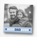 Aimant Meilleur papa jamais coeur photo bleu fête des pèr<br><div class="desc">Aimant frigo avec votre photo personnalisée et le texte "Meilleur papa jamais" ci-dessous flanqué de coeurs bleu clair.</div>