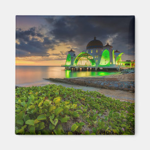 Aimant Melaka pendant le coucher du soleil Masjid Selat