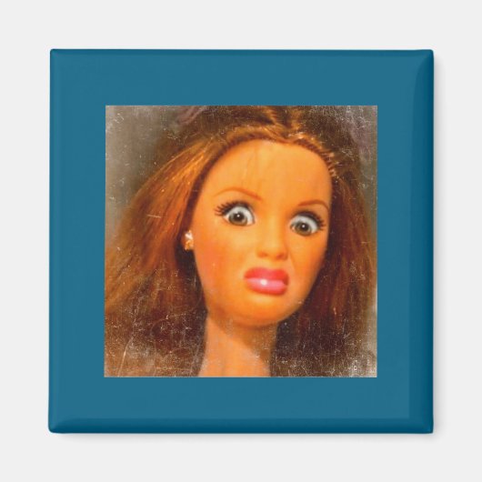 Aimant Mème de visage de poupée dégoûtant drôle (Devant)