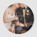 Aimant Merci Script Mariage photo<br><div class="desc">Le mariage Merci garde des magnets pour votre famille et vos amis qui ont assisté à votre fête de mariage. Customisez avec votre photo et vos noms. Ils peuvent être utilisés comme une faveur de mariage ou postés comme un remerciement après la cérémonie. Contactez-moi par le bouton ci-dessous si vous...</div>