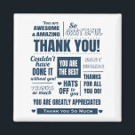 Aimant Message Merci bleu foncé<br><div class="desc">Montrez votre appréciation dans le style. Cet aimant de remerciement fabuleux comprend plusieurs messages de remerciement dans un bleu marine foncé. Peut être personnalisé avec le nom du destinataire. Parfait pour une faveur de mariage ou pour montrer à votre professeur ou à votre médecin combien vous les appréciez.</div>