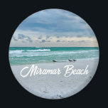 Aimant Miramar Beach Floride Belle réserve de vacances<br><div class="desc">Un aimant de la belle plage de Miramar en Floride. Superbe photo de la côte émeraude cadeau des bécasseaux de sable au bord des vagues de l'océan sur le sable. Joli souvenir balnéaire de Destin en été.</div>