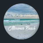 Aimant Miramar Beach Floride Belle réserve de vacances<br><div class="desc">Un aimant de la belle plage de Miramar en Floride. Superbe photo de la côte émeraude cadeau des bécasseaux de sable au bord des vagues de l'océan sur le sable. Joli souvenir balnéaire de Destin en été.</div>